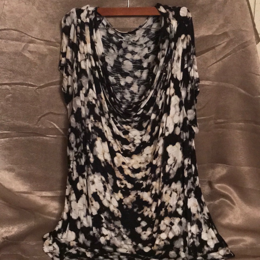 EUC Apt. 9 Cap sleeve lightweight shirt